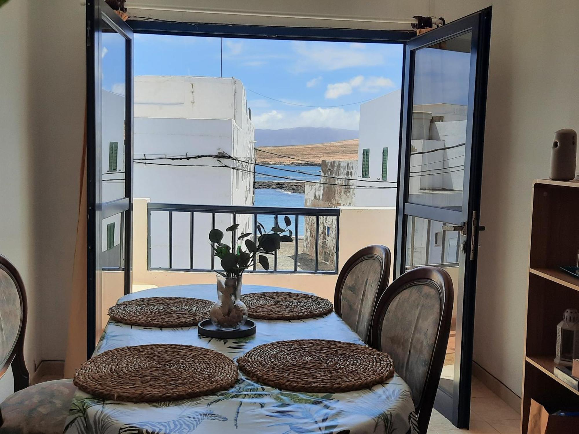 Balcon De Caleta Apartment Caleta de Caballo Bagian luar foto